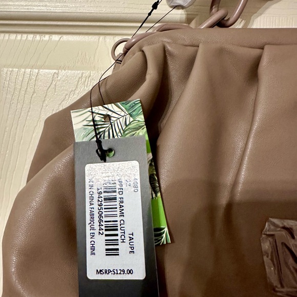 NWT Badgley Mischka Taupe Snap Framed - Picture 2 of 7